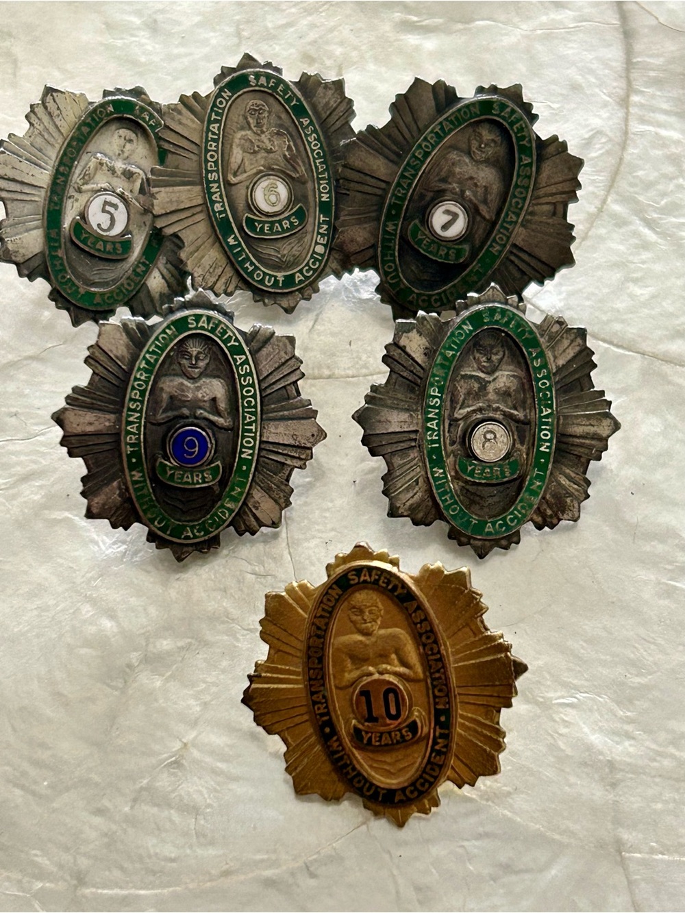 6 Vintage Pins Transportation Safety Association Driving Without Accedient